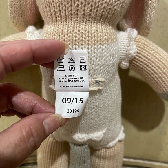 Blabla “Pearl The Dog” Peruvian Knit Doll - Picture 7 of 11